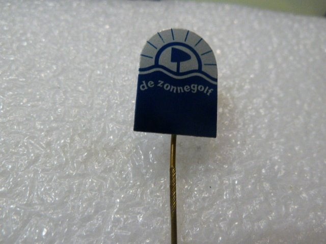 Vintage Speldje 'de zonnegolf', Ophalen of Verzenden, Gebruikt, Overige onderwerpen, Speldje of Pin