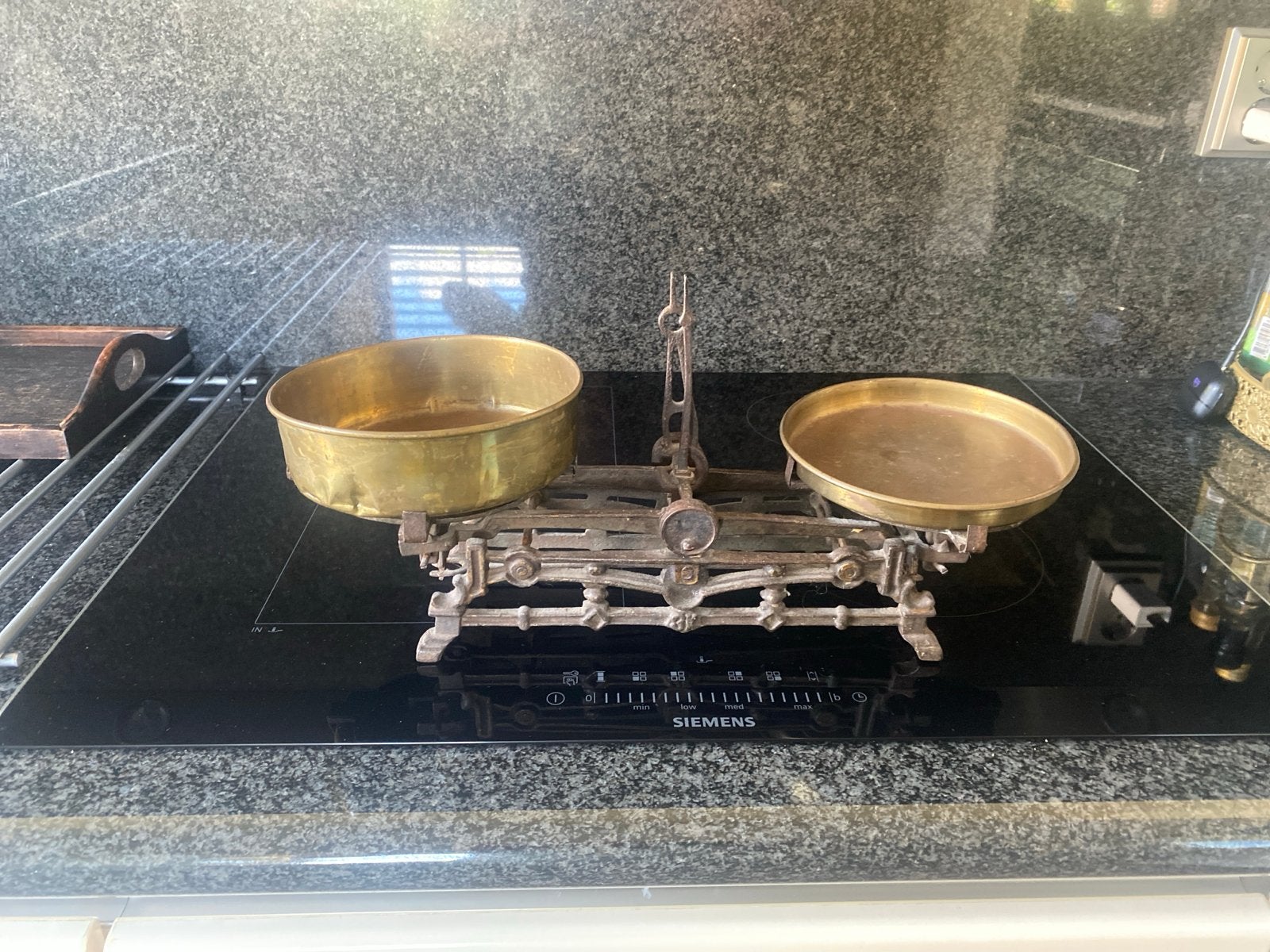 Antieke Weegschaal met Messing Schalen, Ophalen of Verzenden