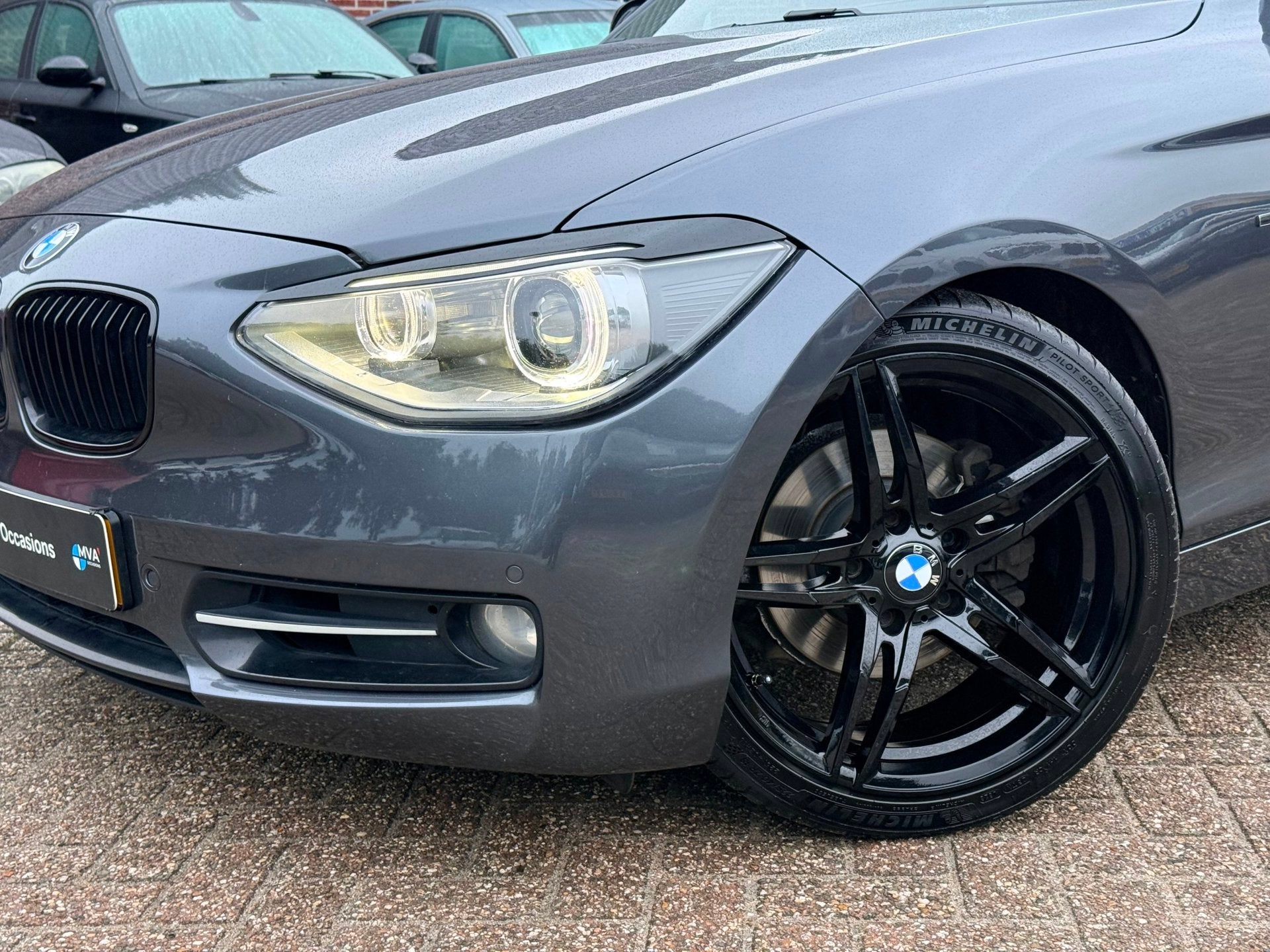 BMW 1-serie 118i High Executive Sport|Nieuwe Ketting + Kleps, Gebruikt, 4 cilinders, 170 pk, Automatische klimaatregeling