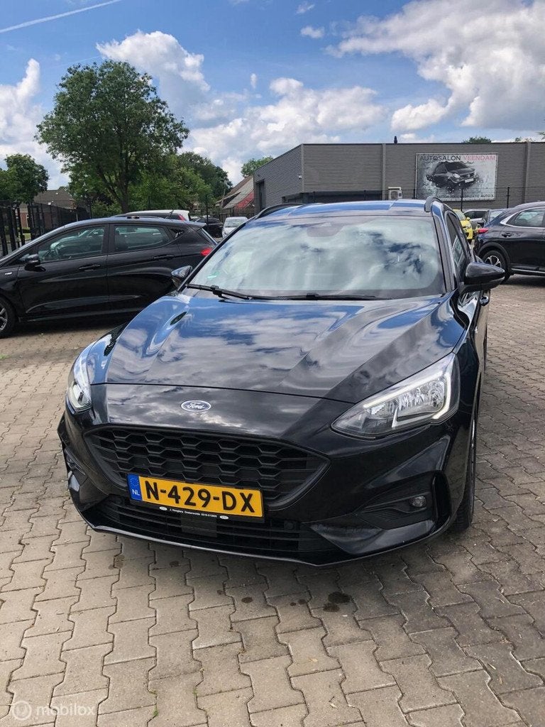 Ford Focus Wagon 1.0 EcoBoost ST Line Sport Led Alle Optie,s, Gebruikt, 1283 kg, Zwart, 999 cc