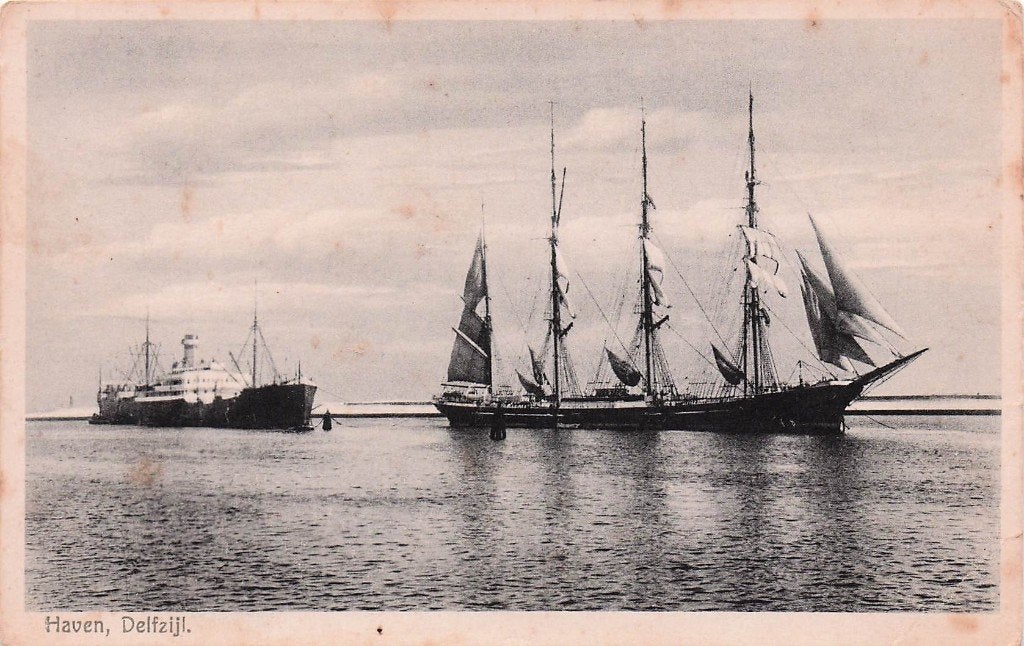 Delfzijl - Schepen richting Haven, Verzenden, 1940 tot 1960, Ongelopen, Groningen