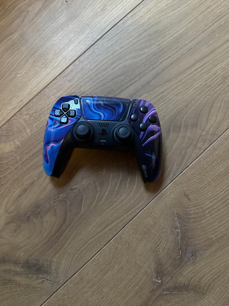 Battle Beaver PS5 Controller - Custom Design, PlayStation 5, Ophalen of Verzenden, Zo goed als nieuw, Controller