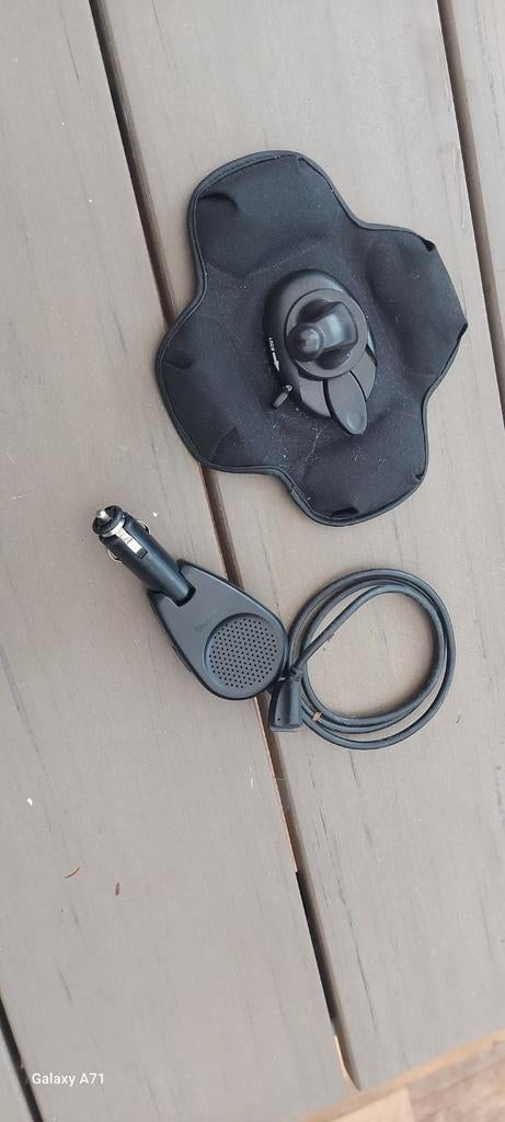 Garmin navigatie accessoires: zuignap en autolader, Ophalen of Verzenden, Gebruikt