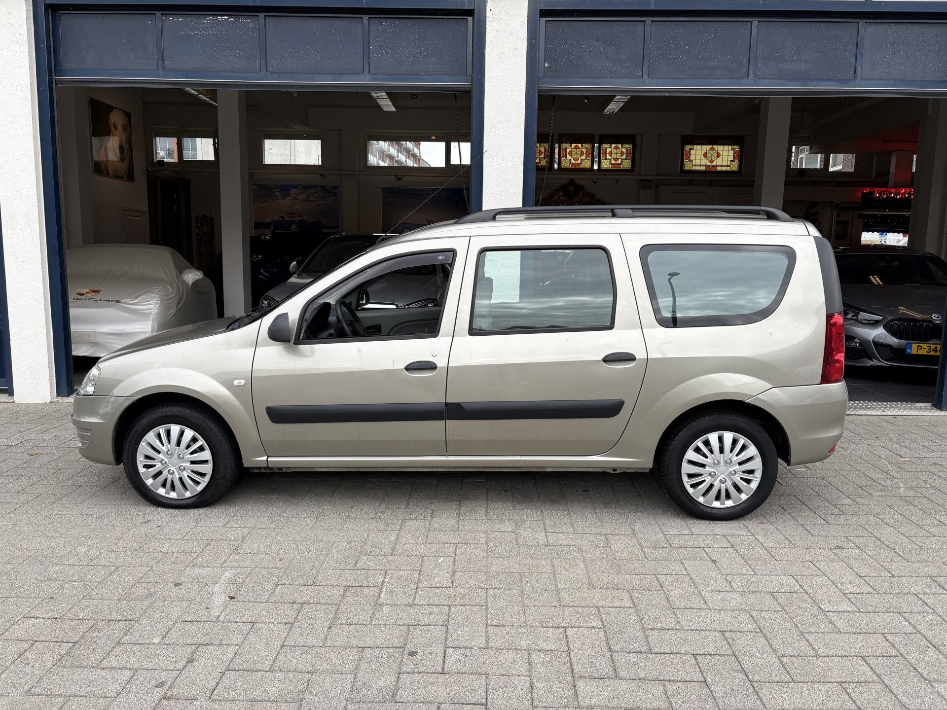 Dacia Logan MCV 1.4 Ambiance NW DISTR/NW APK 08-2027/AIRCO, Auto's, Dacia, Gebruikt, 4 cilinders, 620 kg, 49 €/maand