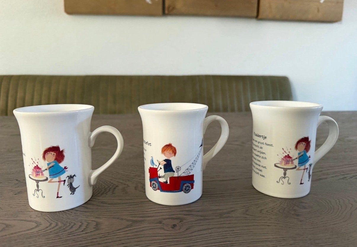 Douwe Egberts Mokken met illustraties van Fiep Westendorp, Overige merken, Vintage, Zo goed als nieuw, Porselein