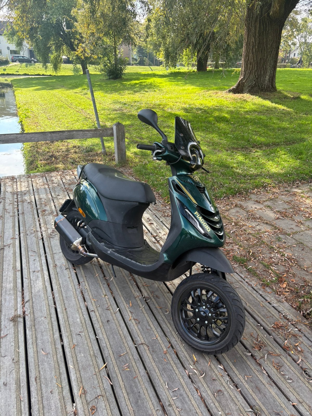 Piaggio zip, Fietsen en Brommers, Ophalen, Zo goed als nieuw, Benzine, Zip