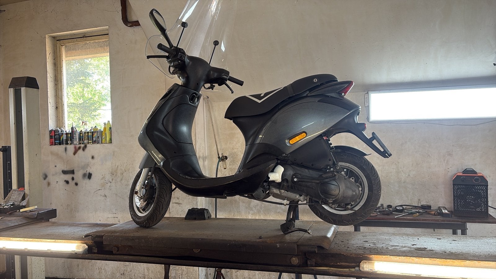 125 4t zip, Ophalen, Zo goed als nieuw, Benzine