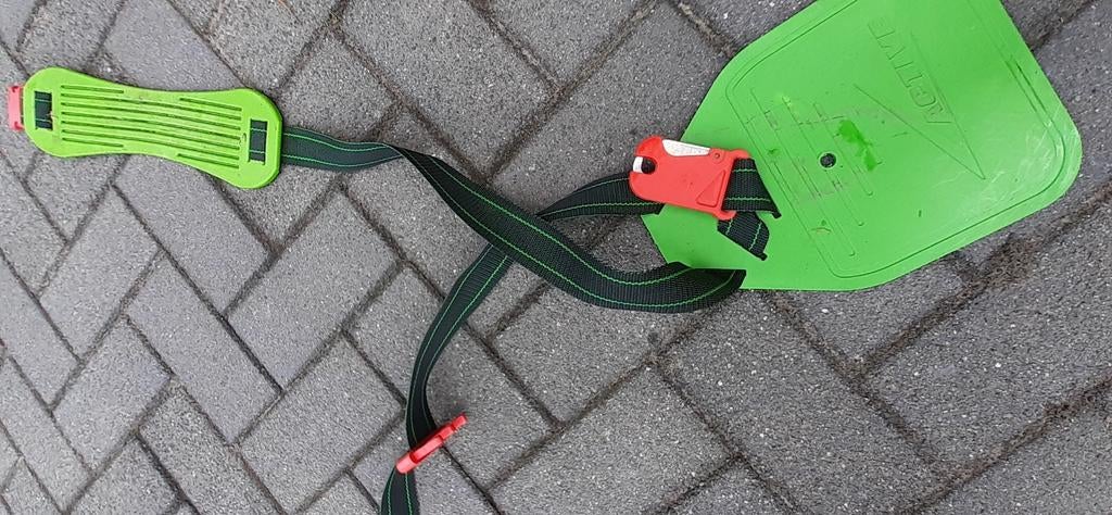 Bosmaaier harnas, Tuin en Terras, Bosmaaiers, Ophalen of Verzenden, Zo goed als nieuw, Accu, Active