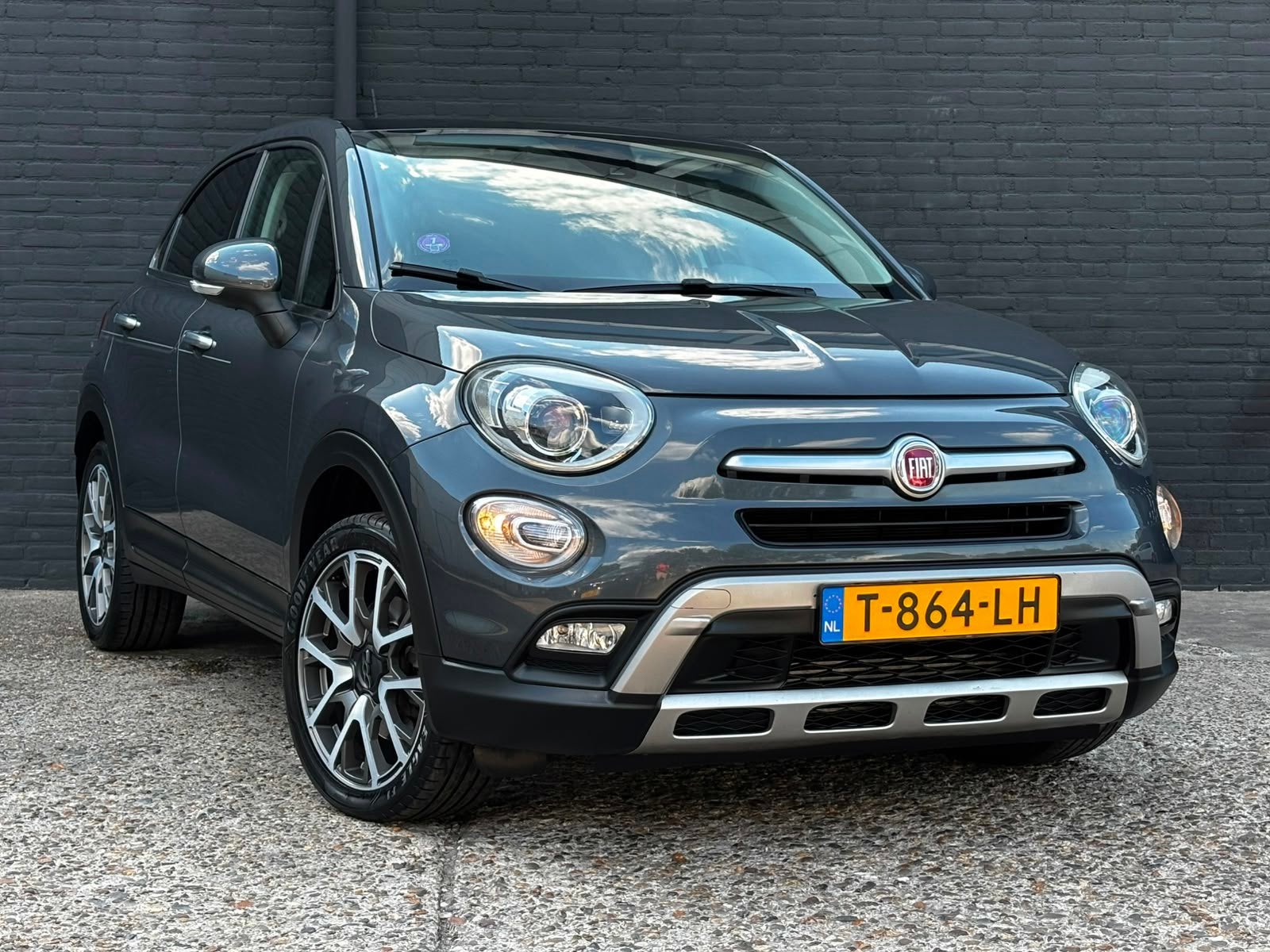 Fiat 500 X Cross 1.4 Turbo MultiAir CrossPlus PANO|KEYLESS|L, 136 pk, Gebruikt, 4 cilinders, 500X