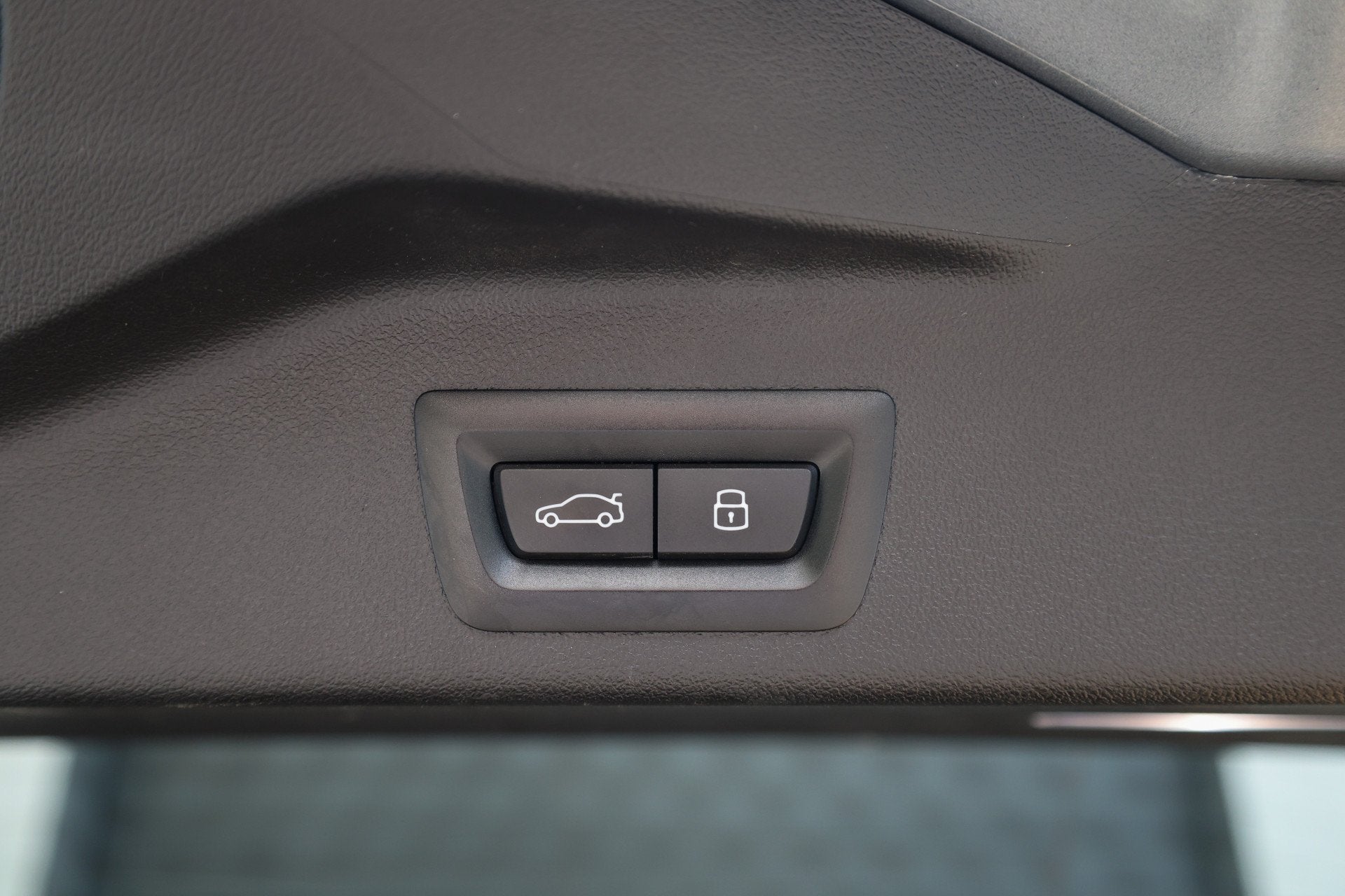 Foto 61 van BMW X5 xDrive50e | BTW | SKYLOUNGE | 22 INCH | COMFORTSTOELE