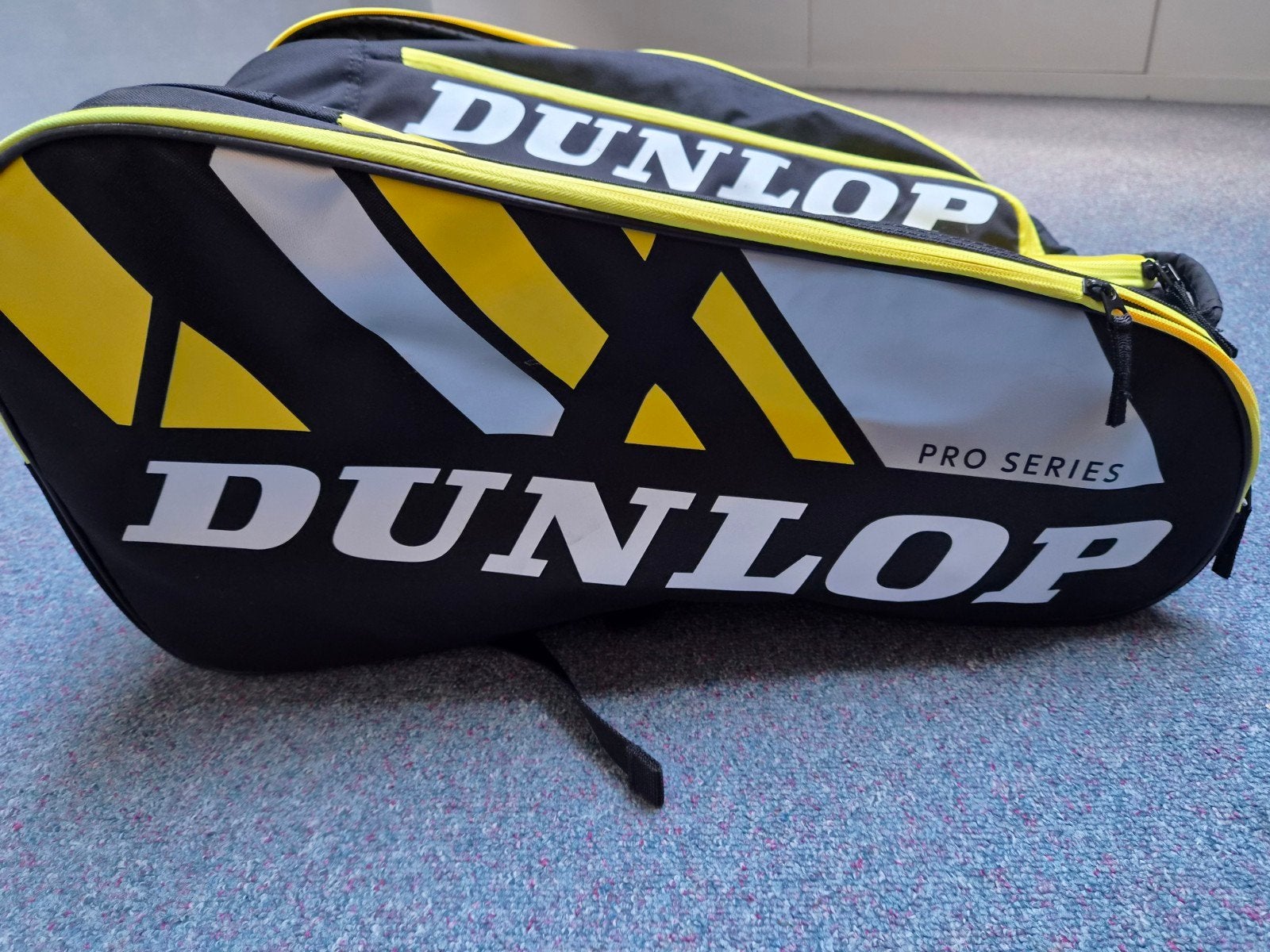 Padelrugtas/Tennisrugtas Dunlop, Sport en Fitness, Tennis, Zo goed als nieuw, Tas, Dunlop, Ophalen