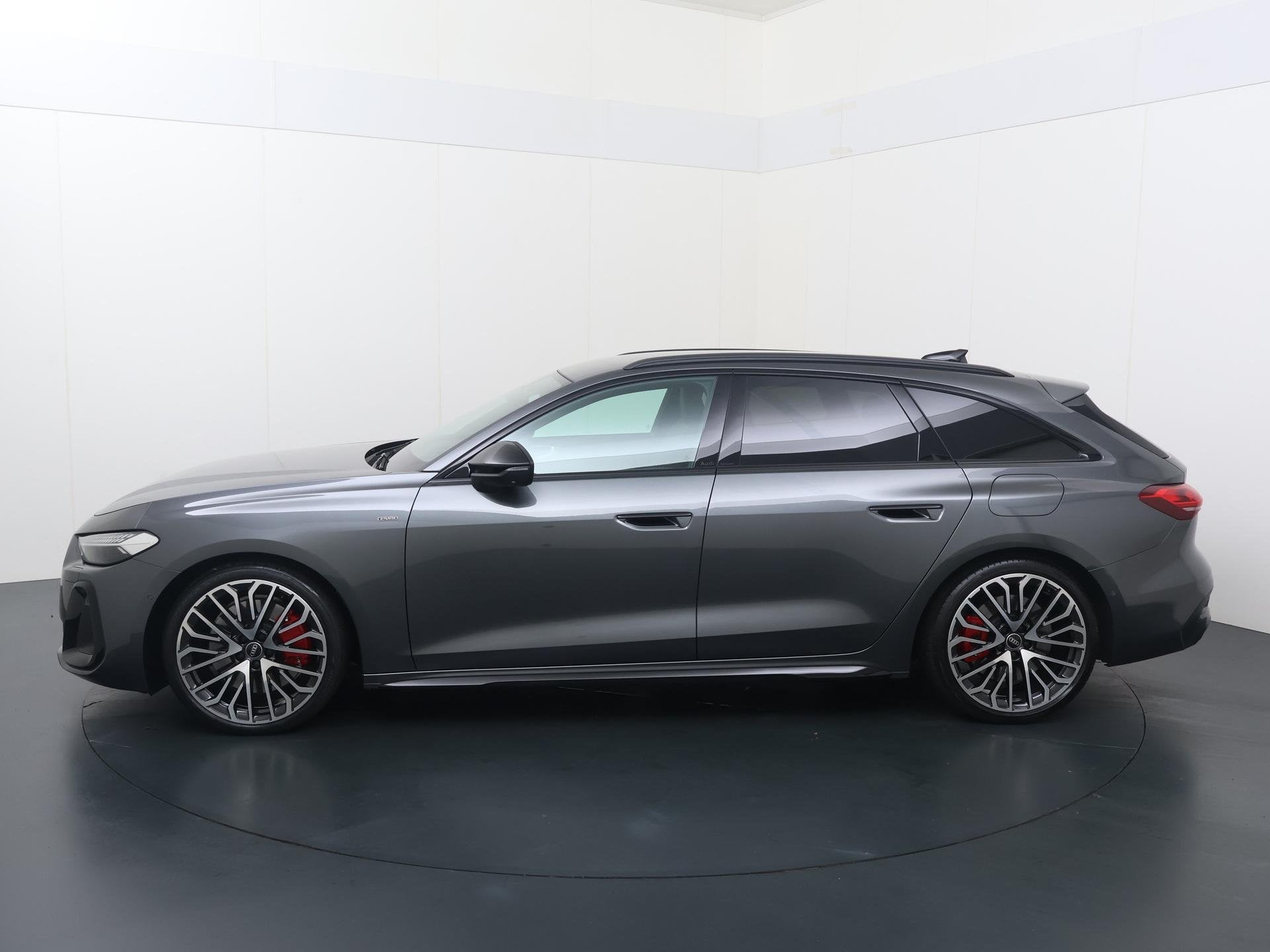 Audi A5 Avant 2.0 e-hybrid quattro S edition Competition | 3, Auto's, Gebruikt, 4 cilinders, 150 min, 26 kWh