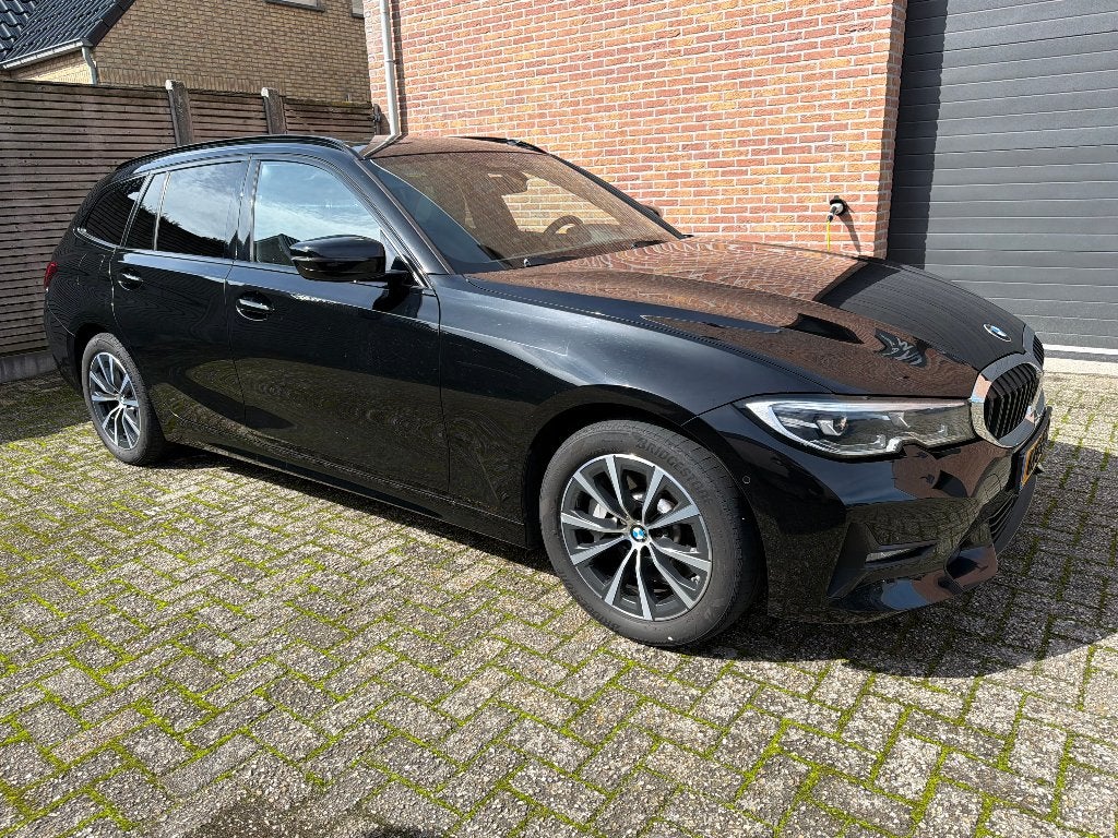 BMW 3-Serie 330e 292pk Aut 2020 Zwart, Achterwielaandrijving, Zwart, 4 cilinders, Lichtsensor