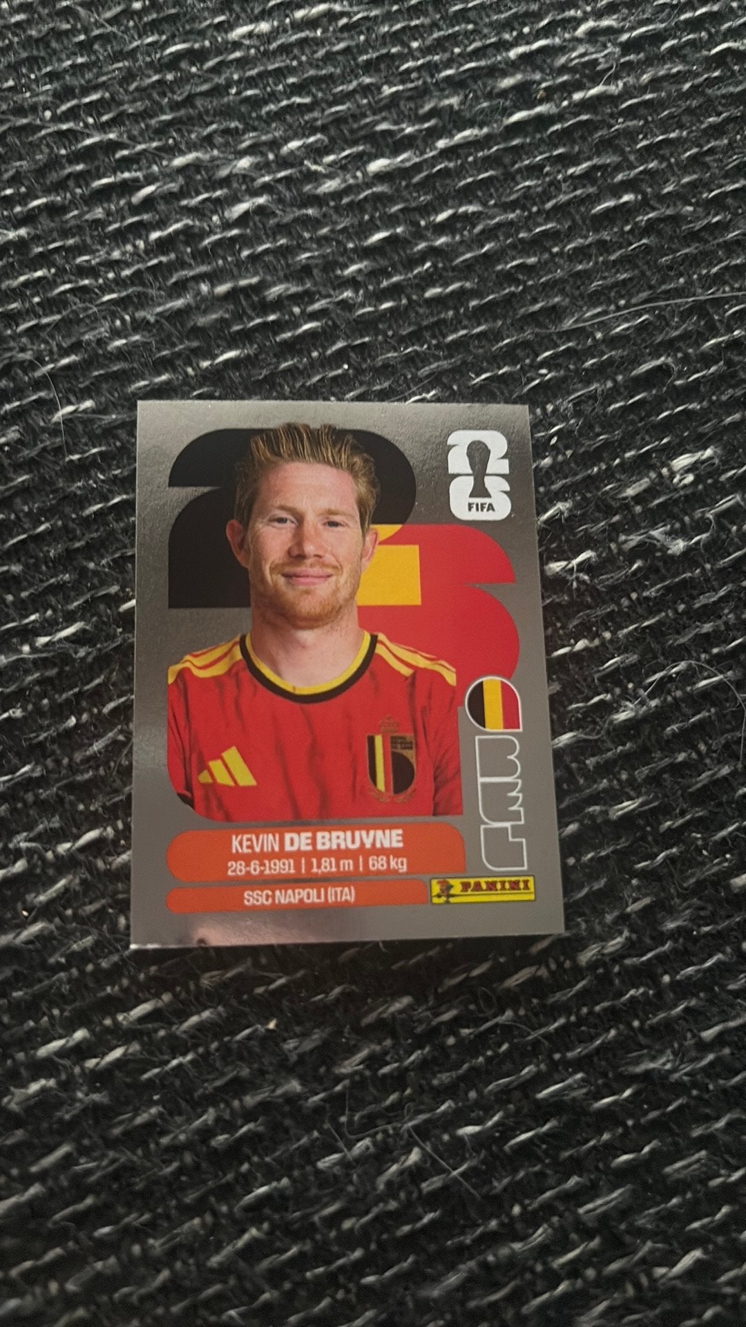 Panini stickers 2026 kevin de bruyne, Ophalen of Verzenden, Zo goed als nieuw, Buitenlandse clubs, Poster, Plaatje of Sticker
