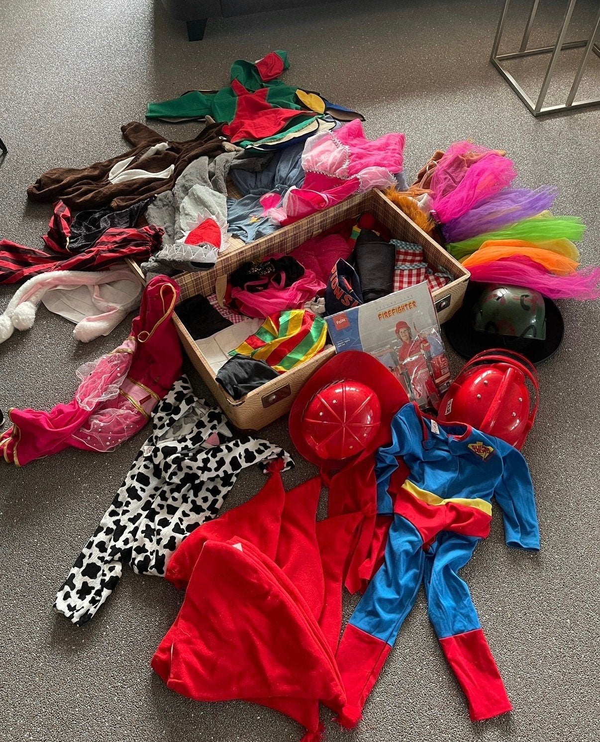 Grote collectie verkleedkleren voor kinderen, Ophalen, Gebruikt, Jongen of Meisje