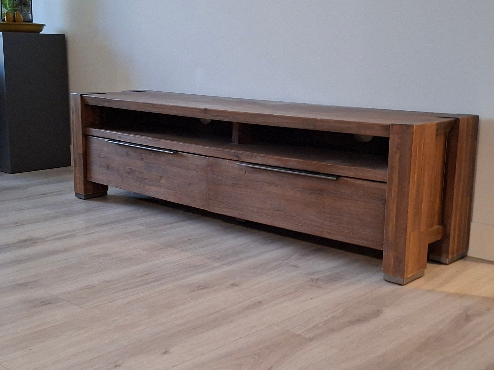 TV meubel massief hout, Ophalen, Gebruikt, 150 tot 200 cm, Minder dan 100 cm