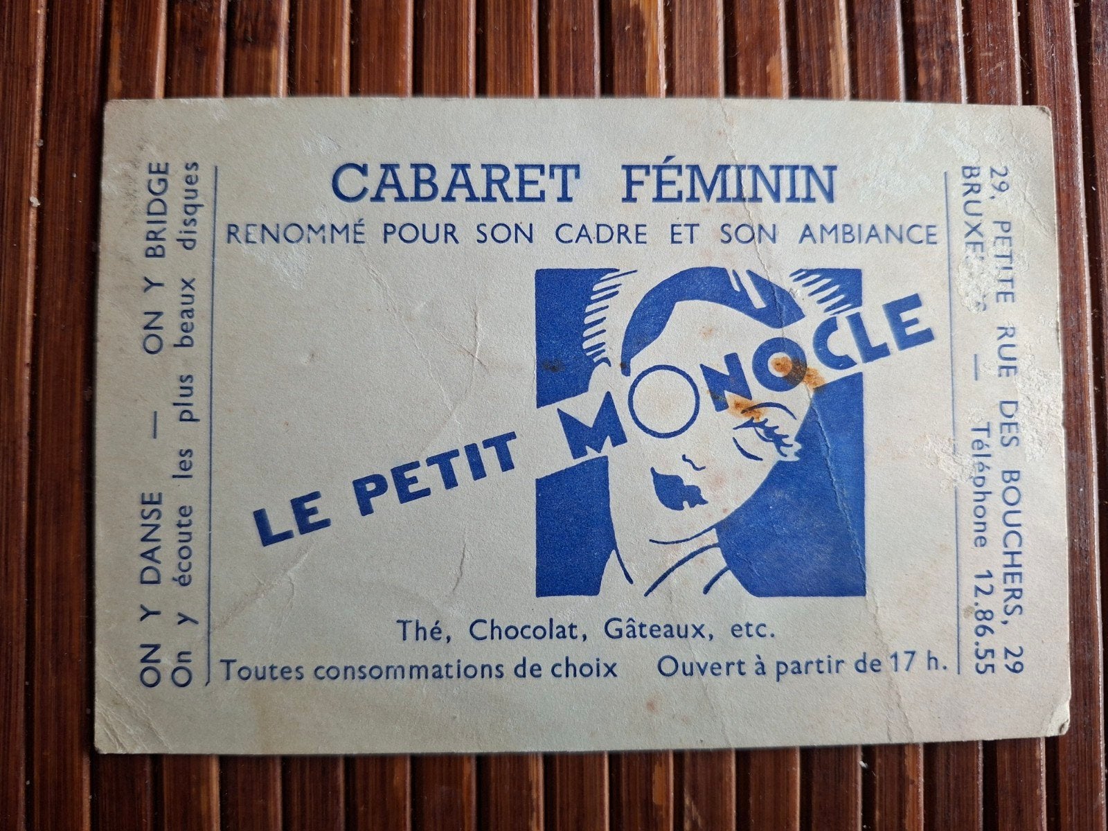 Vintage reclamekaart Cabaret Féminin Le Petit Monocle, Gebruikt, Ophalen of Verzenden, Voor 1940, Prent
