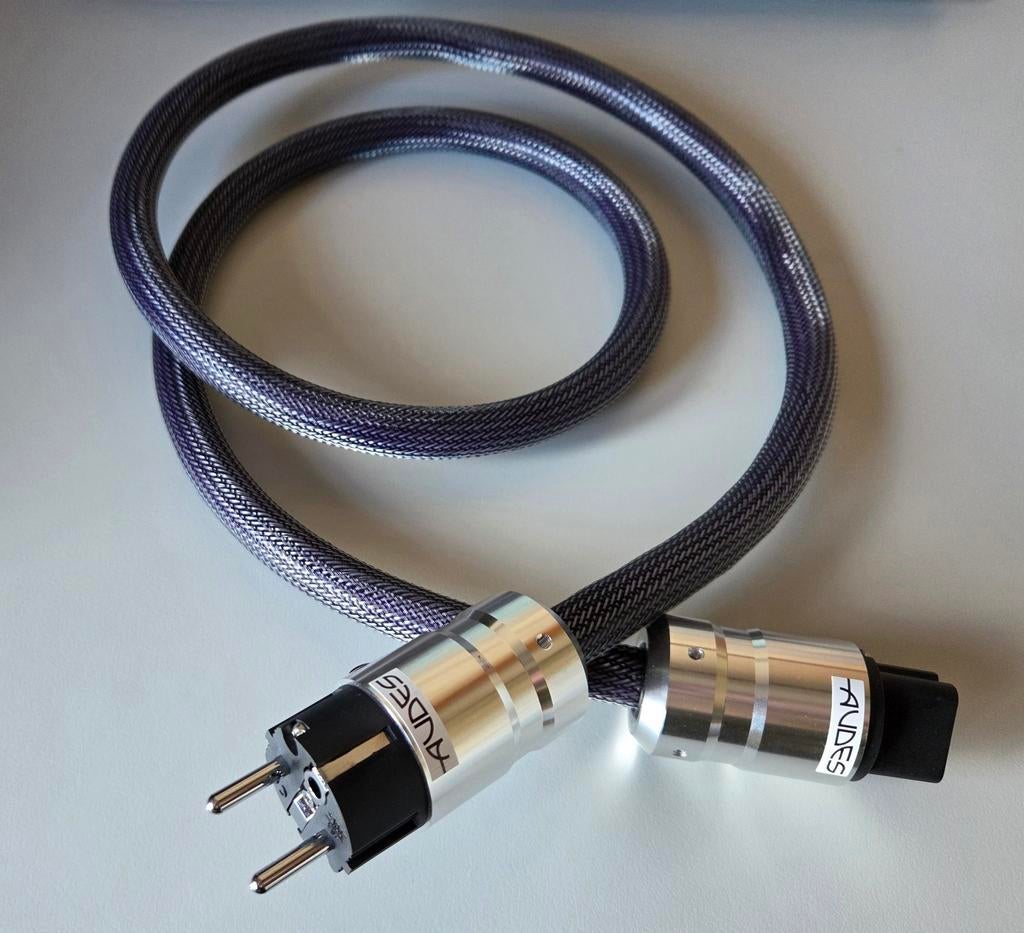 OCCASION Audes PC-2 Powercord C19-16A 1,5 meter, Audio, Tv en Foto, Audiokabels en Televisiekabels, Audes LLC OÜ Pae 3a, Jõhvi, 41533, Estonia