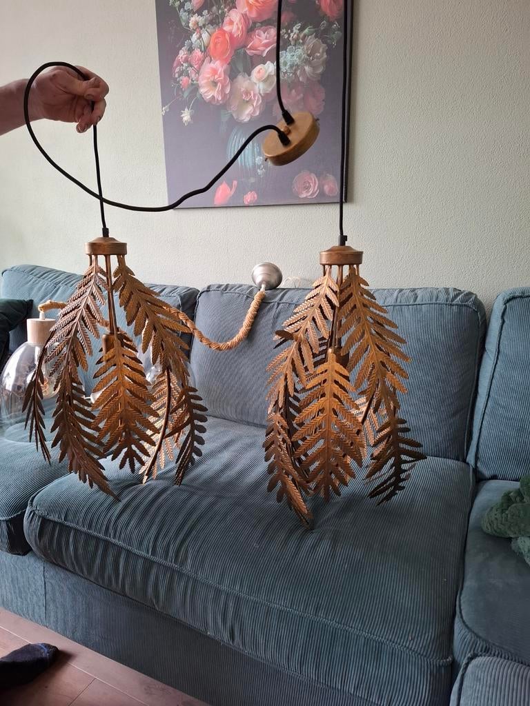 Gouden hanglampen met bladeren design, Nieuw, Ophalen of Verzenden, Modern, Botanisch, Elegant, Metaal