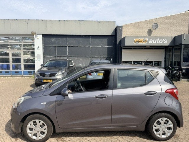 Hyundai I10 1.0 / I-MOTION / AIRCO / LEES TEKST!, Auto's, Euro 5, Stof, Gebruikt, Bedrijf