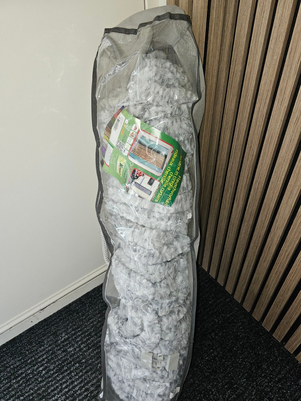 Nieuw lichtgrijs vliegengordijn, Ophalen, Nieuw