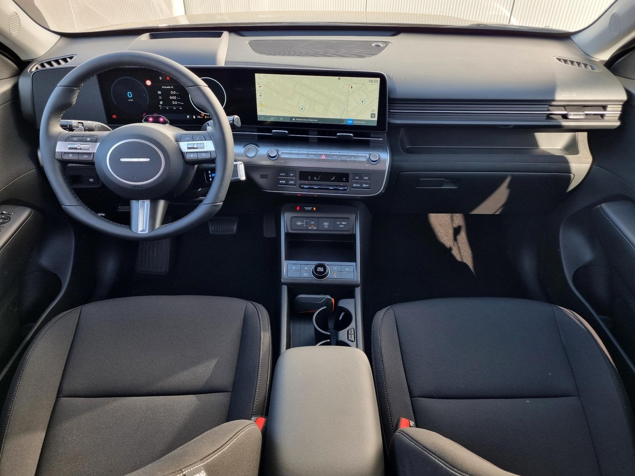 Hyundai KONA Electric Comfort Smart 65.4 kWh / Navigatie / C, 750 kg, Blauw, 218 pk, Automatische klimaatregeling