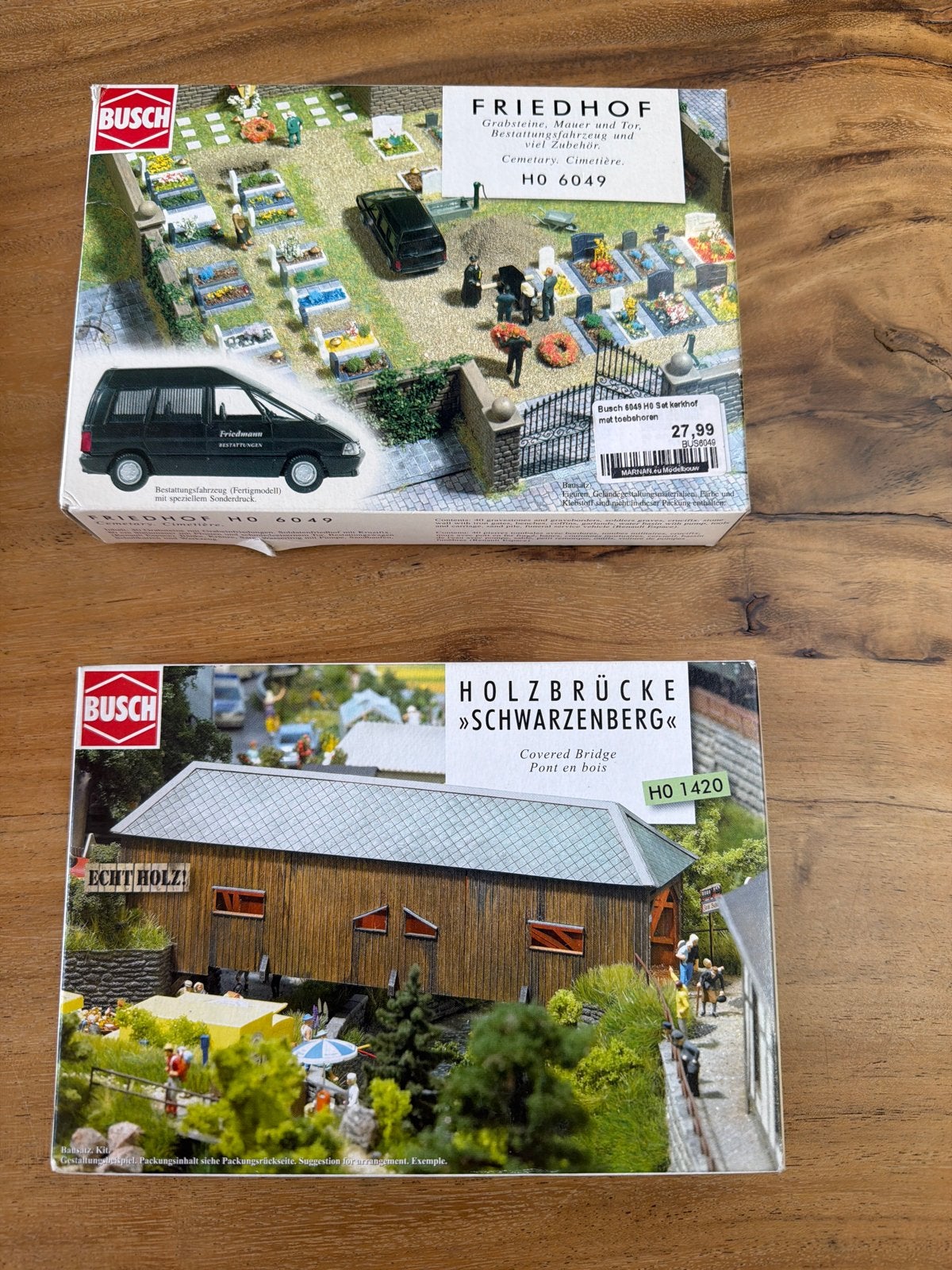 Busch HO 6049 Kerkhof & HO 1420 Houten Brug Modelbouwsets, Overige merken, 1:50 of kleiner, Overige typen, Nieuw