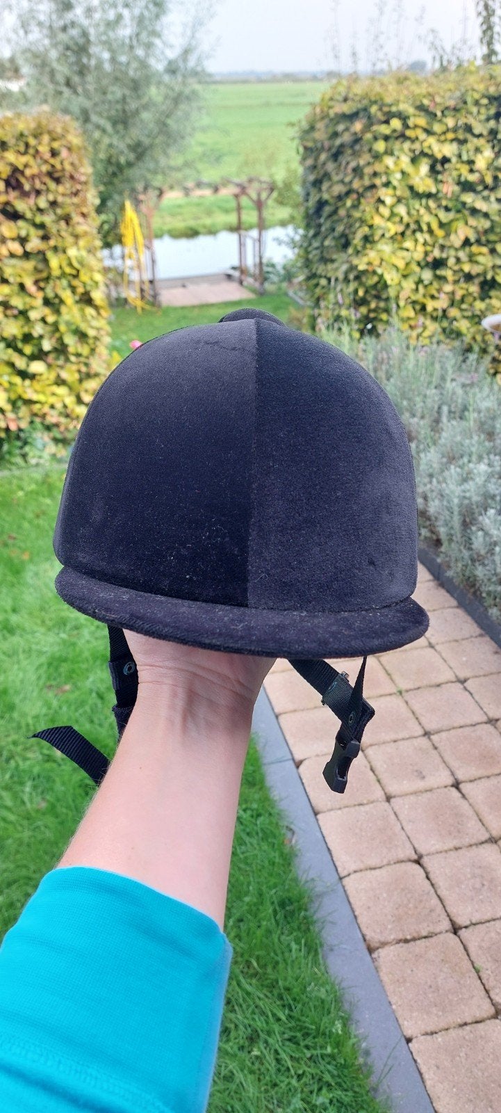 Herkansing cap mt 55, Gebruikt, Ophalen of Verzenden, Rijhelm/cap, Zwart