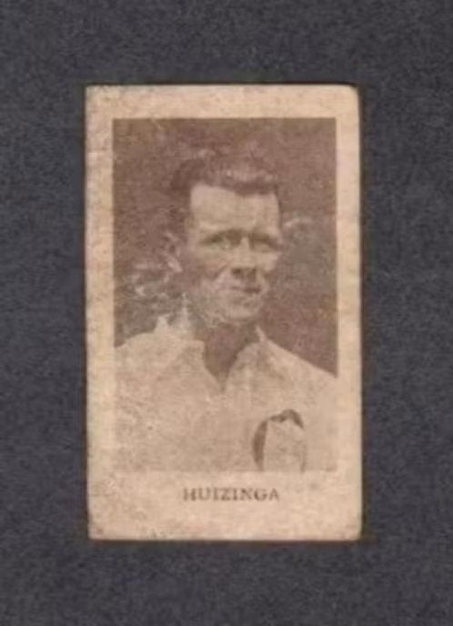 Voetbalplaatje Huizinga Hilversum 1931 (134)., Ophalen of Verzenden, Gebruikt