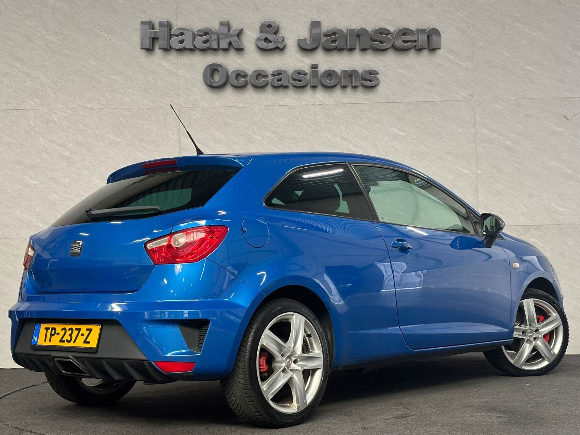 Seat Ibiza SC 1.4 TSI Cupra DSG Navi Carplay Clima Cruise, Auto's, Seat, Euro 5, Stof, Gebruikt, Zwart