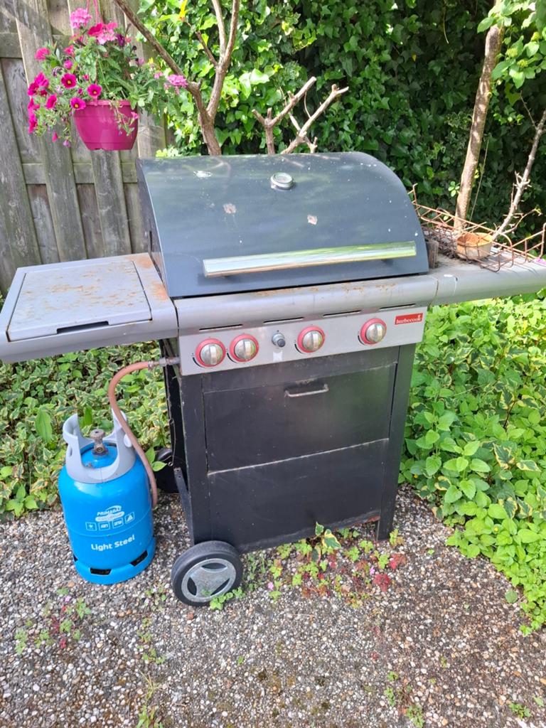 Gebruikte gasbarbecue met gasfles, Ophalen, Gebruikt, Diverse (o.a. Barbecook)