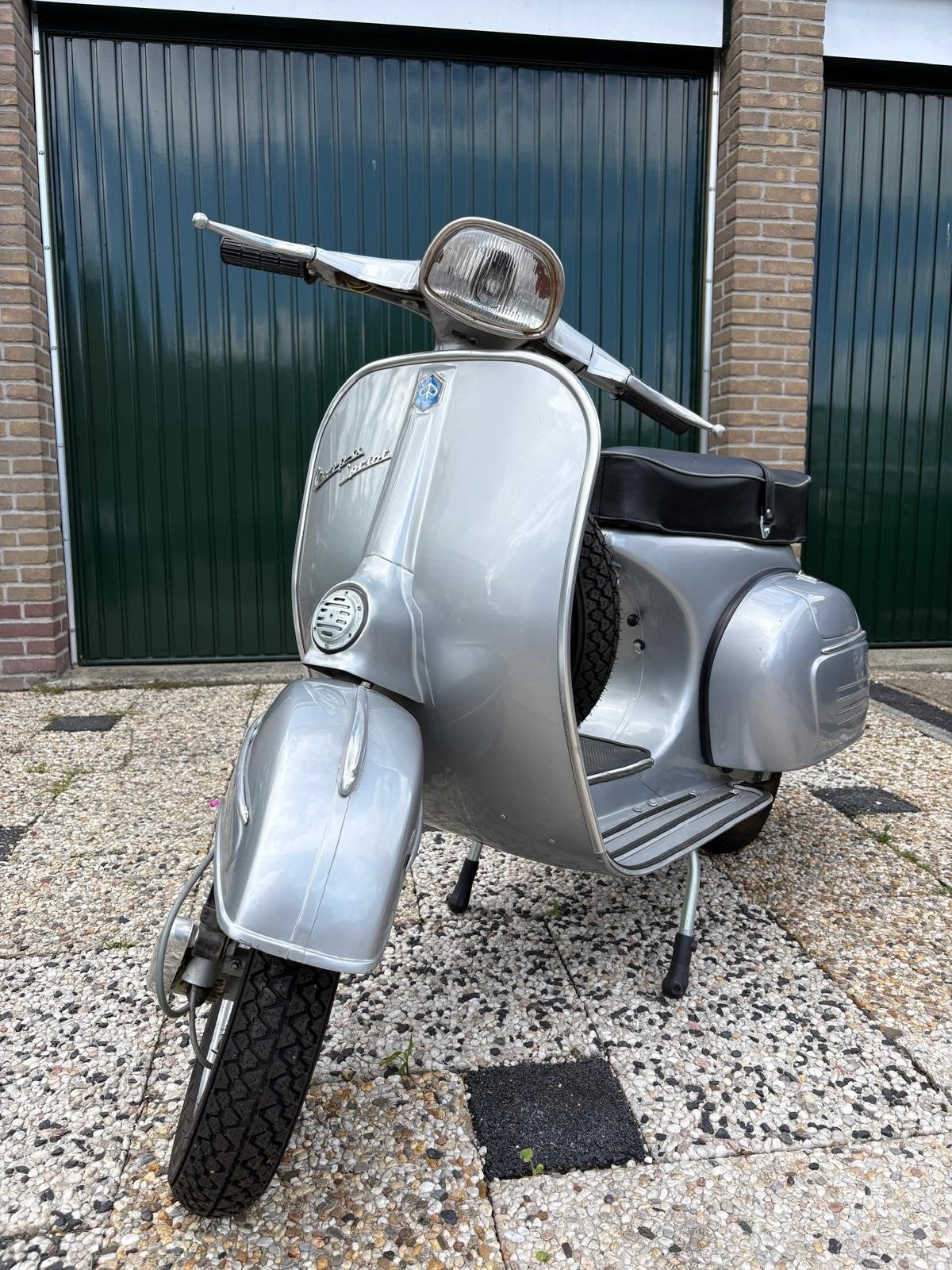 Italiaanse Vespa 150 sprint  uit 69 in mooie staat oldtimer, Fietsen en Brommers, Scooters | Vespa, Ophalen of Verzenden, Benzine