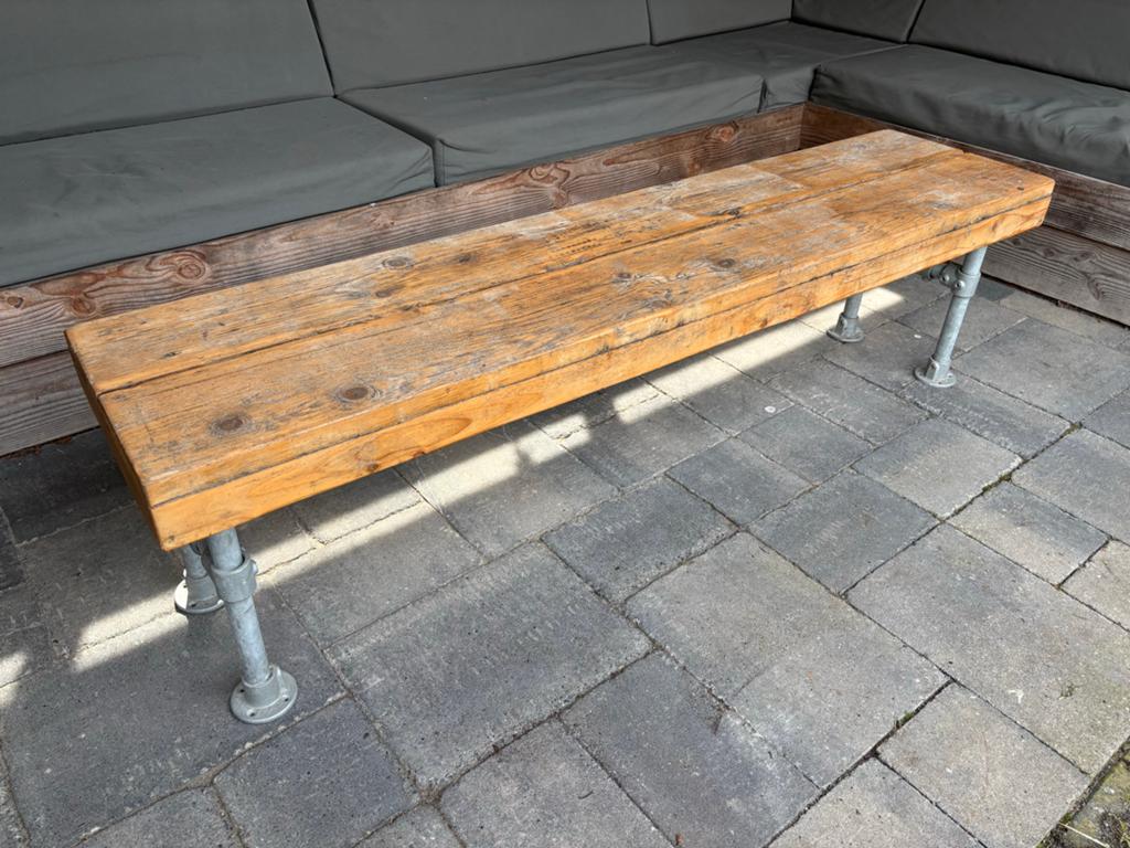 Robuuste steigerhouten bank met metalen onderstel, Ophalen, Gebruikt, Hout
