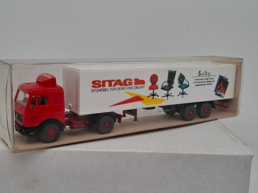 Sitag Kantoormeubels Mercedes vrachtwagen - Wiking 1/87, Verzenden, Zo goed als nieuw, Bus of Vrachtwagen, Wiking