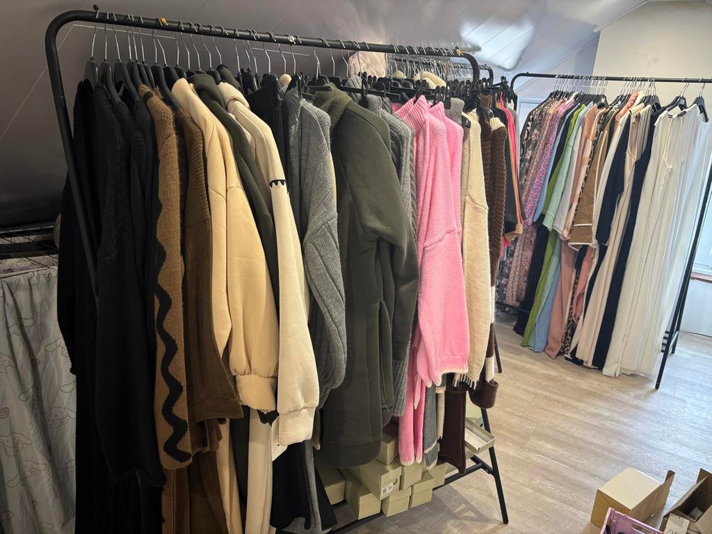 Partij kleding zomer en winter nieuw met prijskaartje, Ophalen, Nieuw