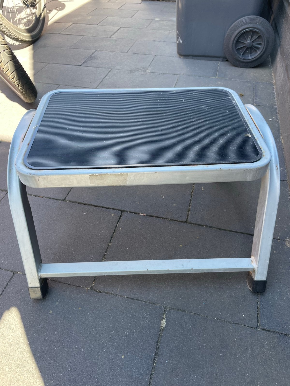 Handig trapje voor caravan of camper, Ophalen, Gebruikt