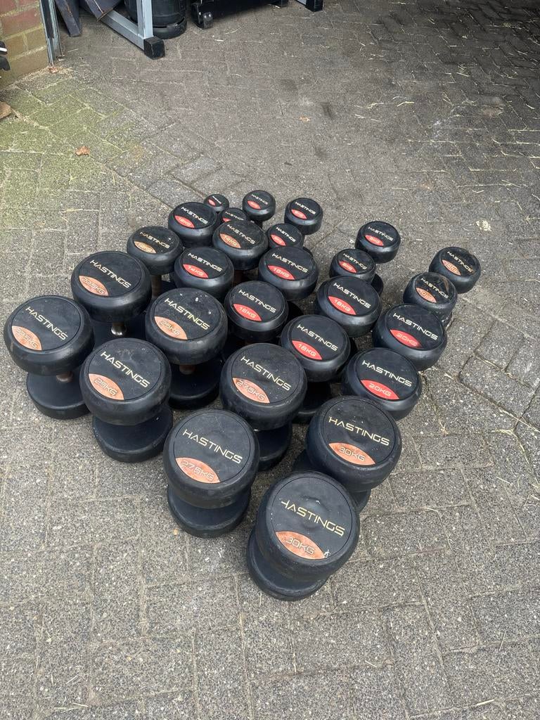 Hastings Dumbbellset 2-30 kg (stappen van 2,5 kg vanaf 20 kg, Ophalen, Gebruikt, Hastings, Hastings