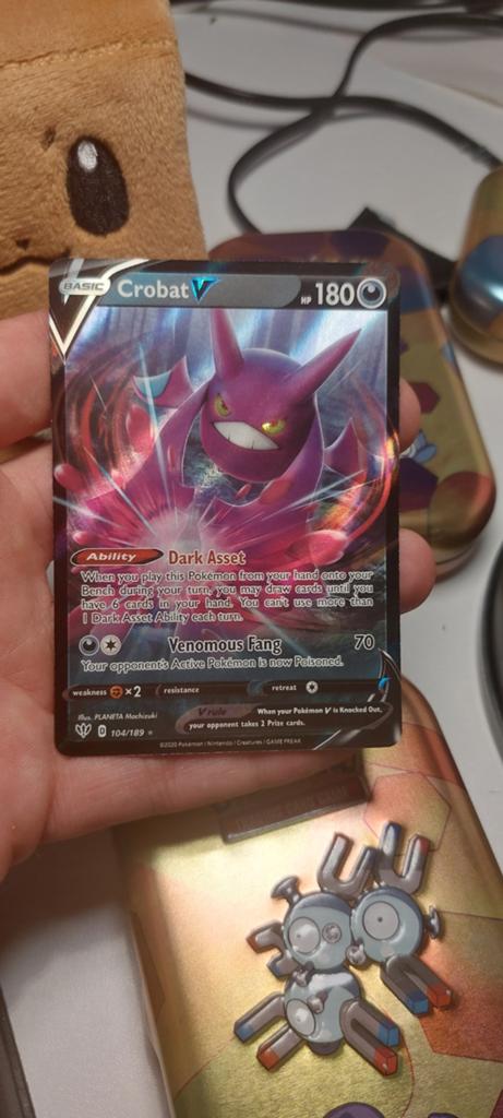 Crobat V Pokémon Kaart (104/189) - Darkness Ablaze, Ophalen of Verzenden