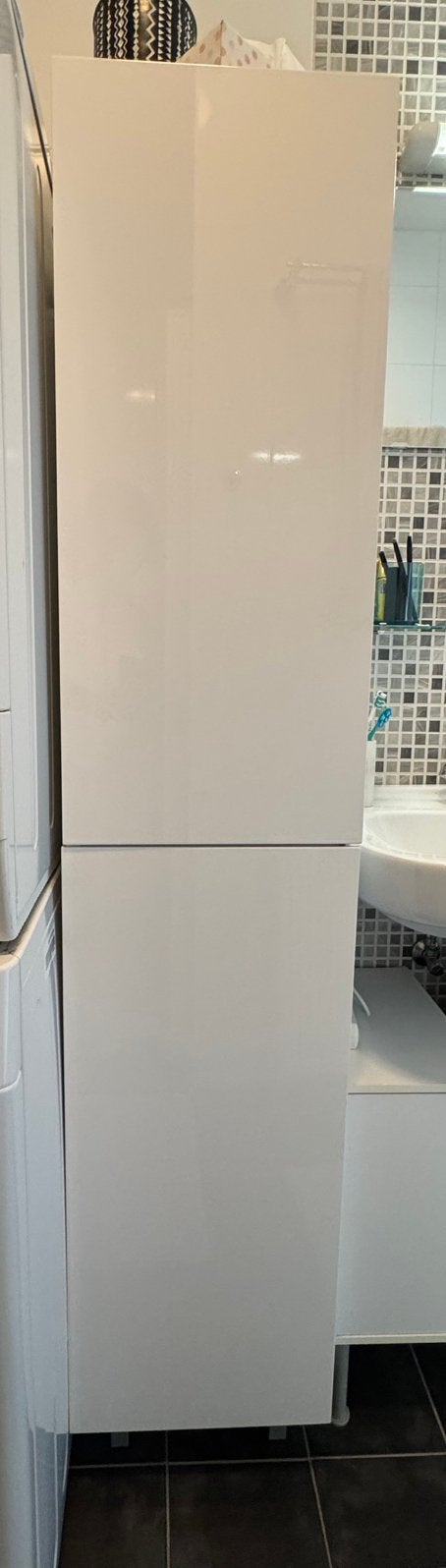 Witte badkamerkast - hoogglans, Huis en Inrichting, Badkamer | Badkamermeubels, Gebruikt, (Half)hoge kast, 150 tot 200 cm, 50 tot 100 cm