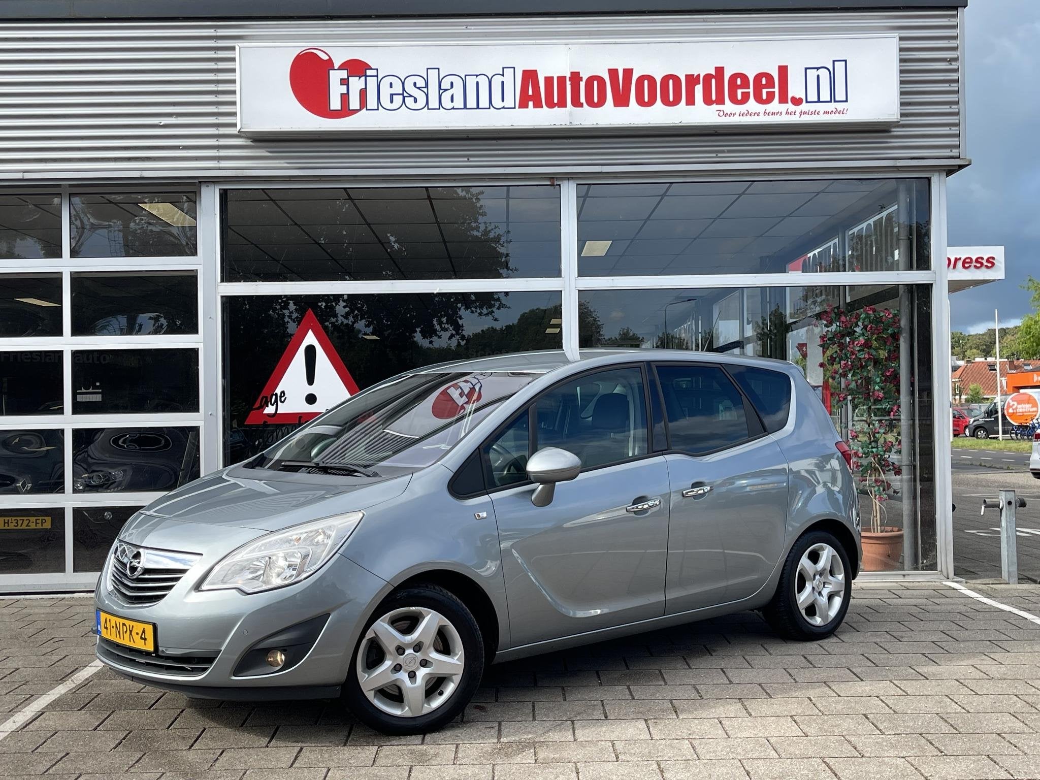 Opel Meriva 1.4 Turbo Cosmo /Cruise/Clima/Trekhaak/, Voorwielaandrijving, Euro 5, Gebruikt, 680 kg