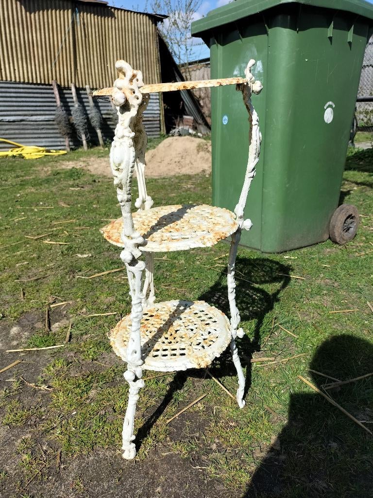 gietijzeren planten/bijzet tafel, Antiek en Kunst, Ophalen of Verzenden