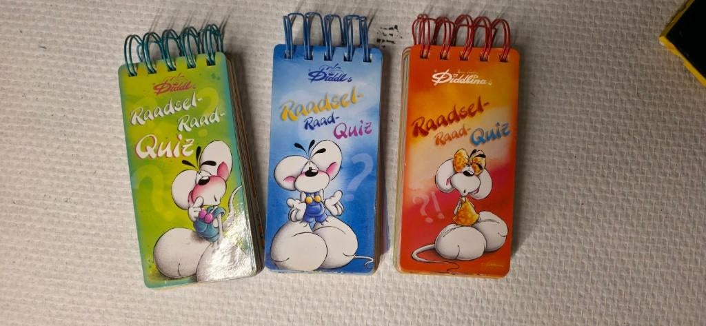 Diddl:Set van drie originele "Raadsel-Raad-Quiz" blokjes., Verzamelen, Diddl, Ophalen of Verzenden, Diddl, Zo goed als nieuw, Papier, Kaart of Schrift