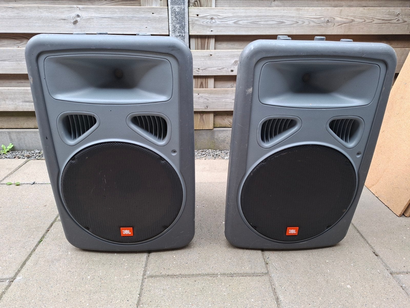 JBL EON Power15 Powered Speaker - Set van 2, Ophalen, Gebruikt, Party speaker, 120 tot 150 watt