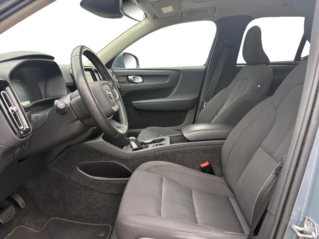 Volvo XC40 1.5 T5 Recharge Business Pro | Schuifdak | Parkee, Gebruikt, Euro 6, 1712 kg, 179 pk