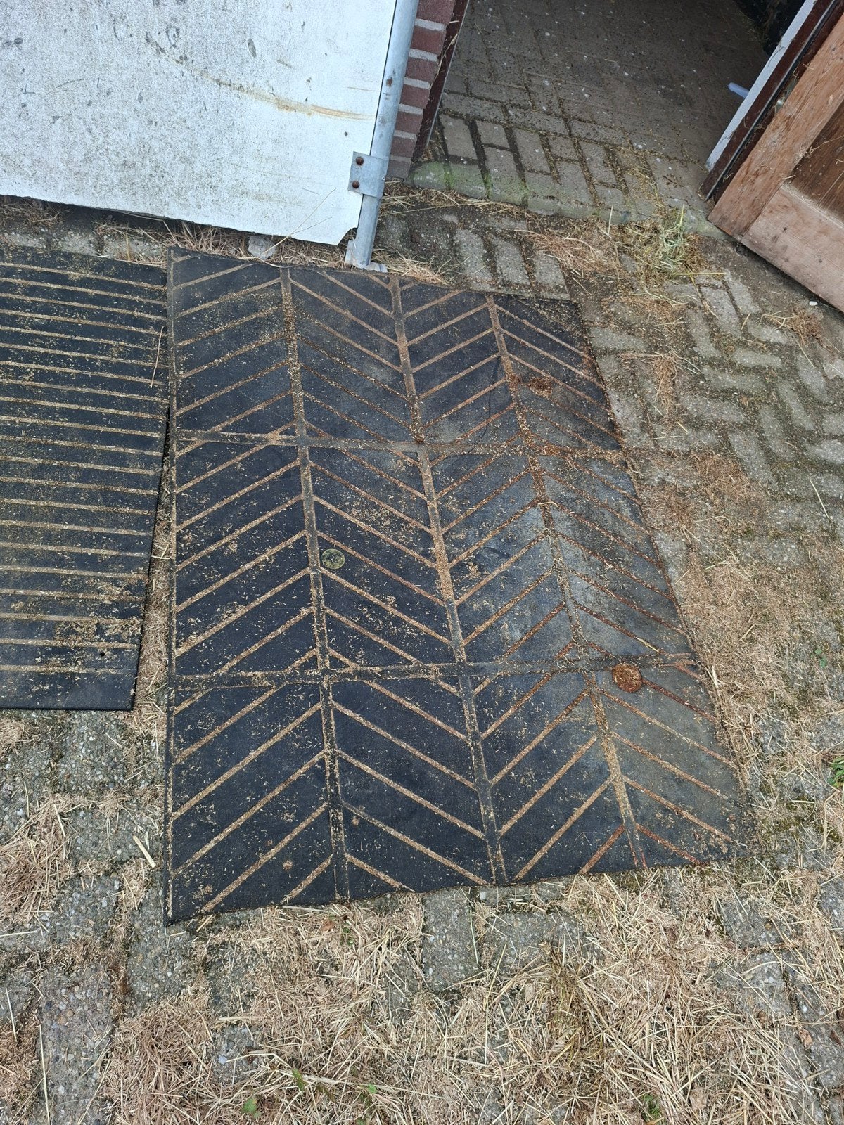 stalmatten paardenstal, Ophalen, Gebruikt