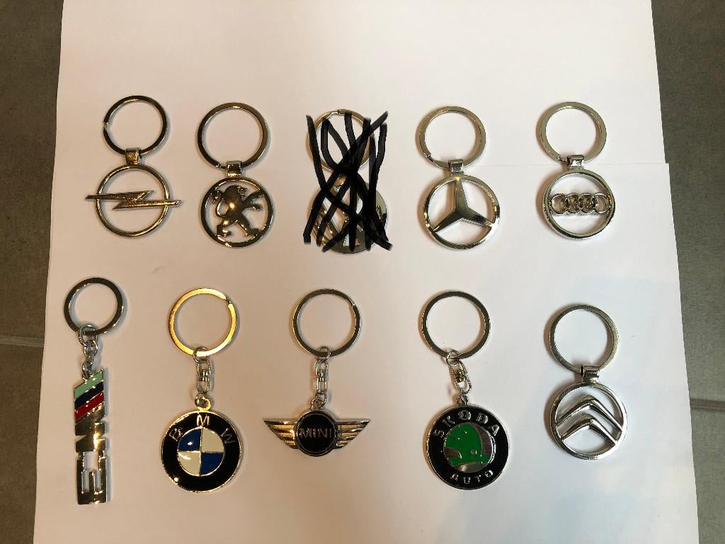 NIEUW Sleutelhangers BMW AUDI MINI OPEL PEUGEOT CITROEN, Verzamelen, Sleutelhangers, Ophalen of Verzenden, Nieuw, Transport