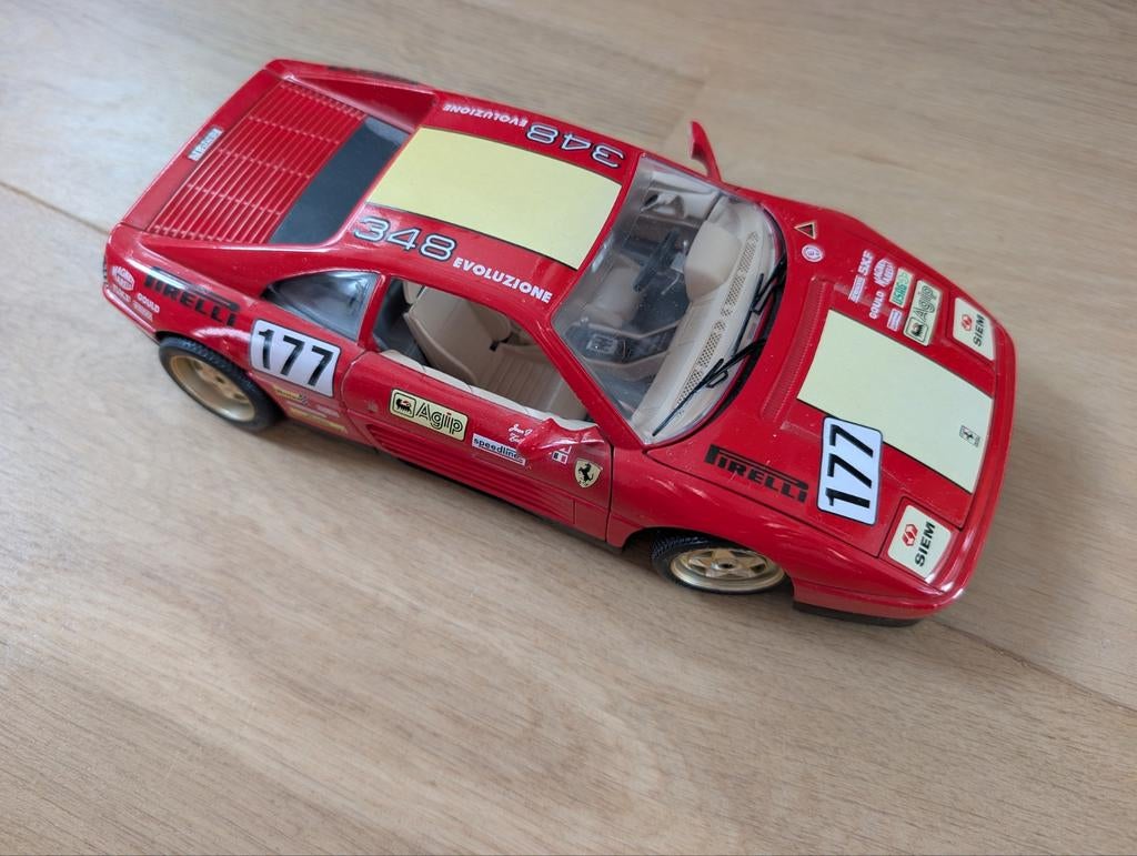 Burago Ferrari 348 - 23,4 cm - Deuren/kleppen open, Hobby en Vrije tijd, Modelauto's | 1:43, Ophalen of Verzenden, Gebruikt, Auto