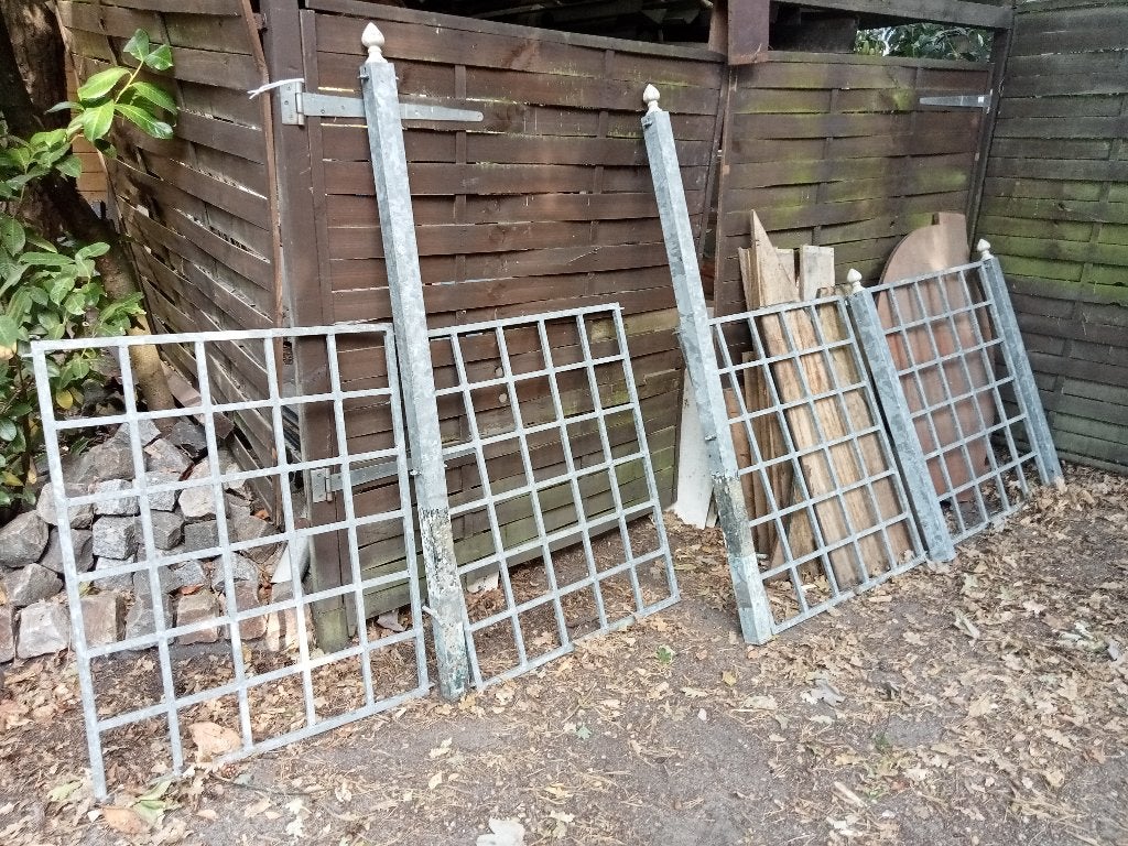 GEGALVANISEERD HEKWERK SIERHEKWERK MET POORT 3,5 METER, Tuin en Terras, Ophalen, Met poort, Gebruikt, Sierhekwerk