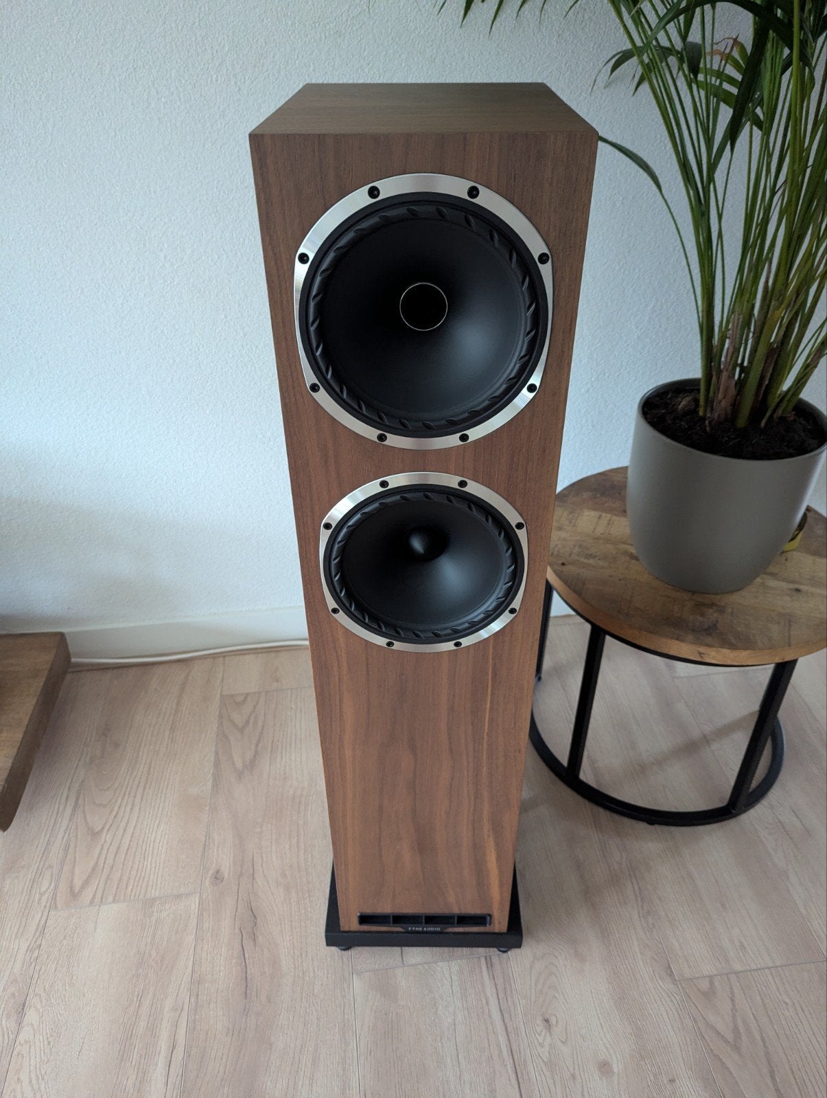 Fyne Audio F502s speakers Natural Walnut | Nieuwstaat, Vloerstaande luidspreker, Zo goed als nieuw, Minder dan 60 watt, Ophalen