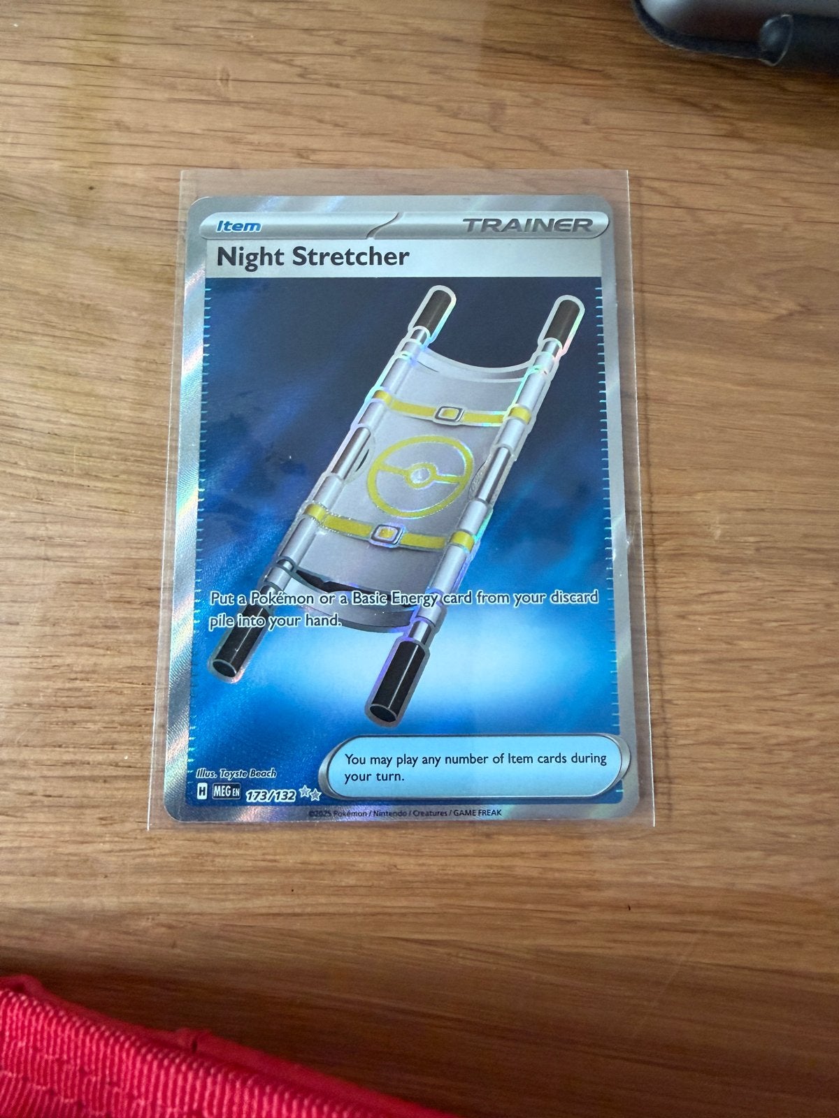 Pokémon TCG: Night Stretcher Trainer Kaart 173/132, Hobby en Vrije tijd, Verzamelkaartspellen | Pokémon, Ophalen, Zo goed als nieuw